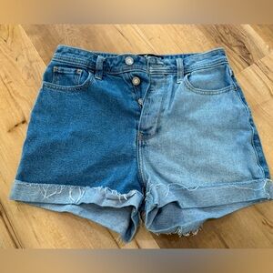 Hollister California ultra high-rise mom shorts 3in